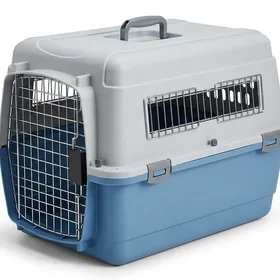 Amazon Basics Two-Door Top-Load Hard-Sided Pet Travel Carrier